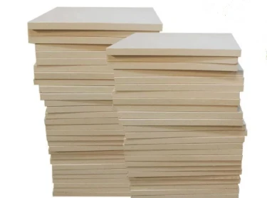 Cordierite Mullite Shed Board Nrog Kev Pabcuam Kub Ntawm 1200 ℃